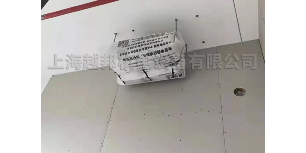 中央空調(diào)出風口和回風口安裝在廚房門口合適嗎？